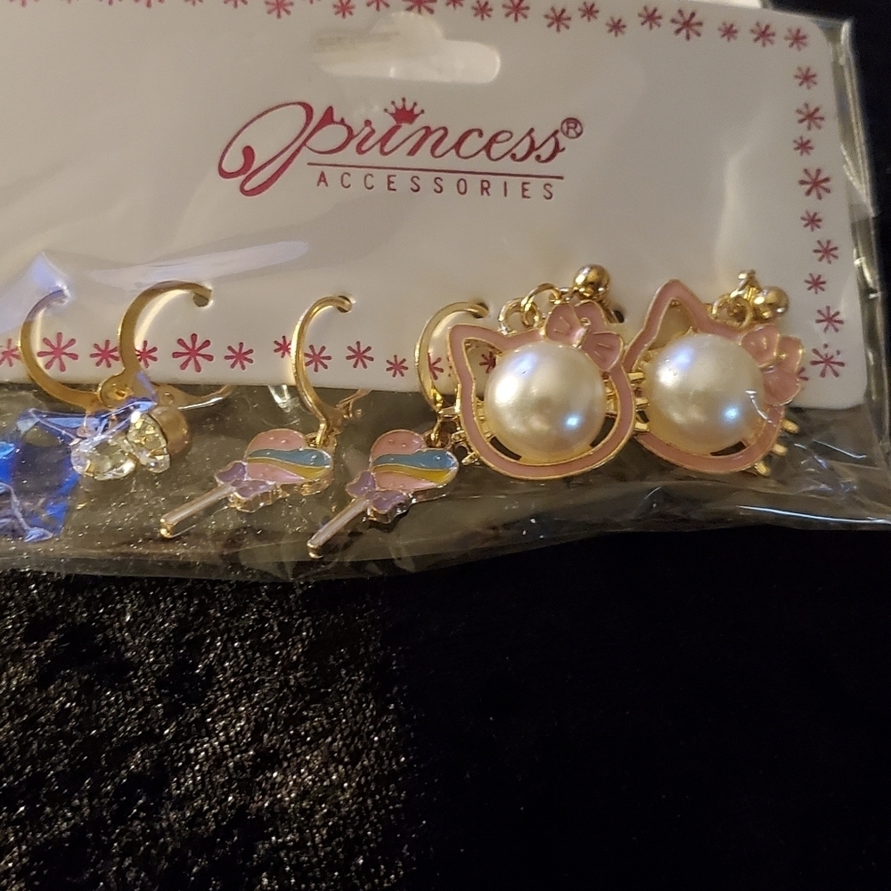 Princess Accessories Cat Ear Pearl Earrings